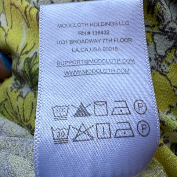 ModCloth Floral Bodysuit Yellow White Puff Sleeve Sweetheart Neckline, Plus 4X - Picture 11 of 11